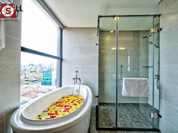 Cau Giay Hotel - By Bay Luxury ฮานอย ภายนอก รูปภาพ